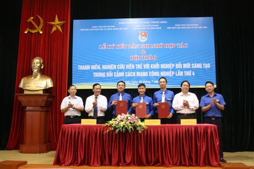 ký bản ghi nhớ hợp tác Đoàn Thanh niên 3 cơ quan Bộ Khoa học và Công nghệ, Viện Hàn lâm KH&CN Việt Nam, Viện Hàn lâm KHXH Việt Nam.